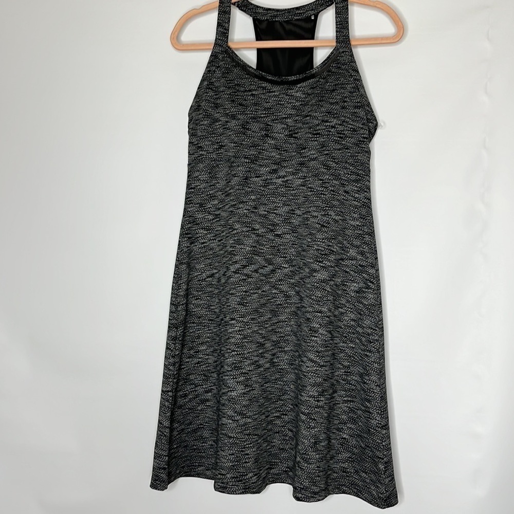 𝅺MPG Mondette sports dress, size medium, in good condition